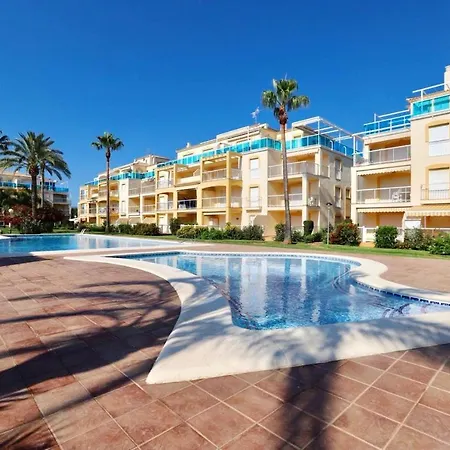 Modern In With Shared Pool