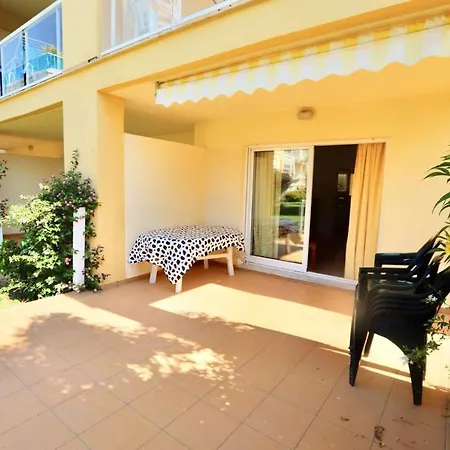 Modern In With Shared Pool *
