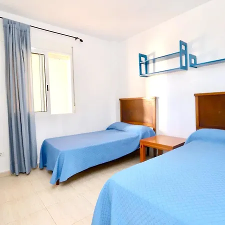 Apartment Modern In With Shared Pool *